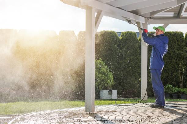 Spring Cleaning in Inglenook, CT